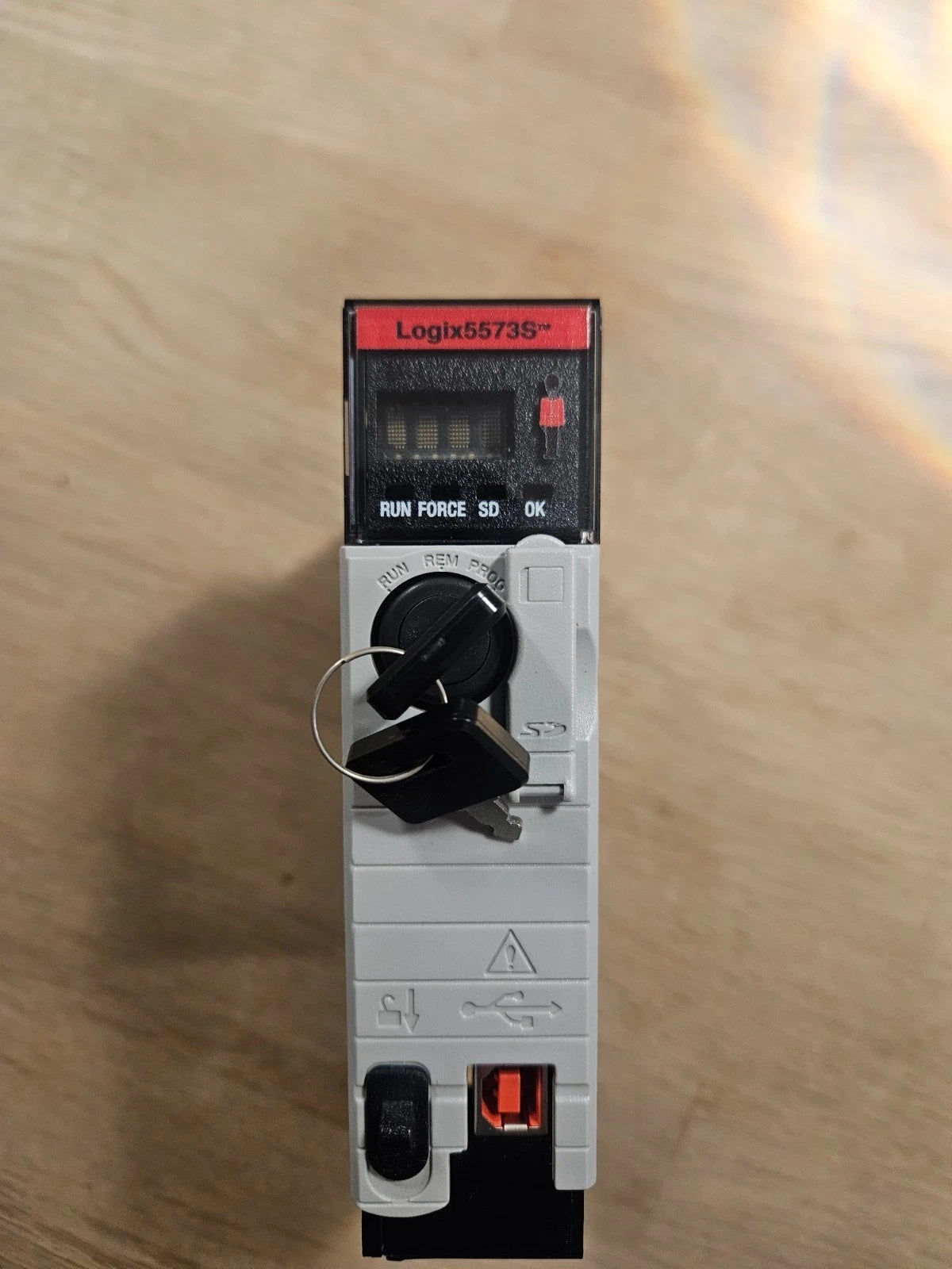 Allen-Bradley 1756-L73 ControlLogix 5570 PLC Controller 8MB