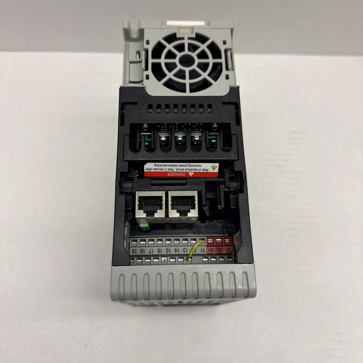 Allen-Bradley 25B-D2P3N114 PowerFlex 525 AC Drive 0.75kW 2.3A 380-480VAC