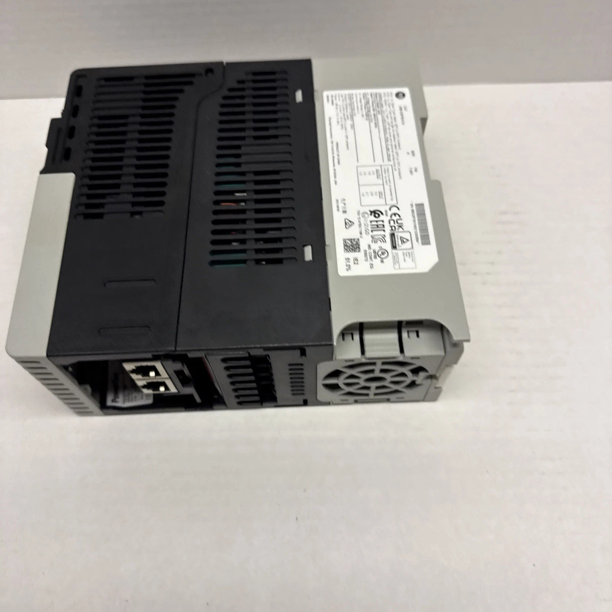 Allen-Bradley 25B-D2P3N114 PowerFlex 525 AC Drive 0.75kW 2.3A 380-480VAC