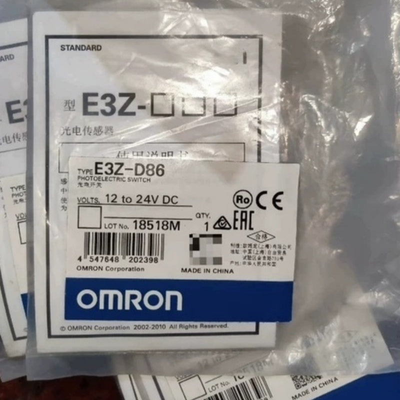 Omron E3Z-D86 Photoelectric Sensor 100 mm PNP for Factory Automation