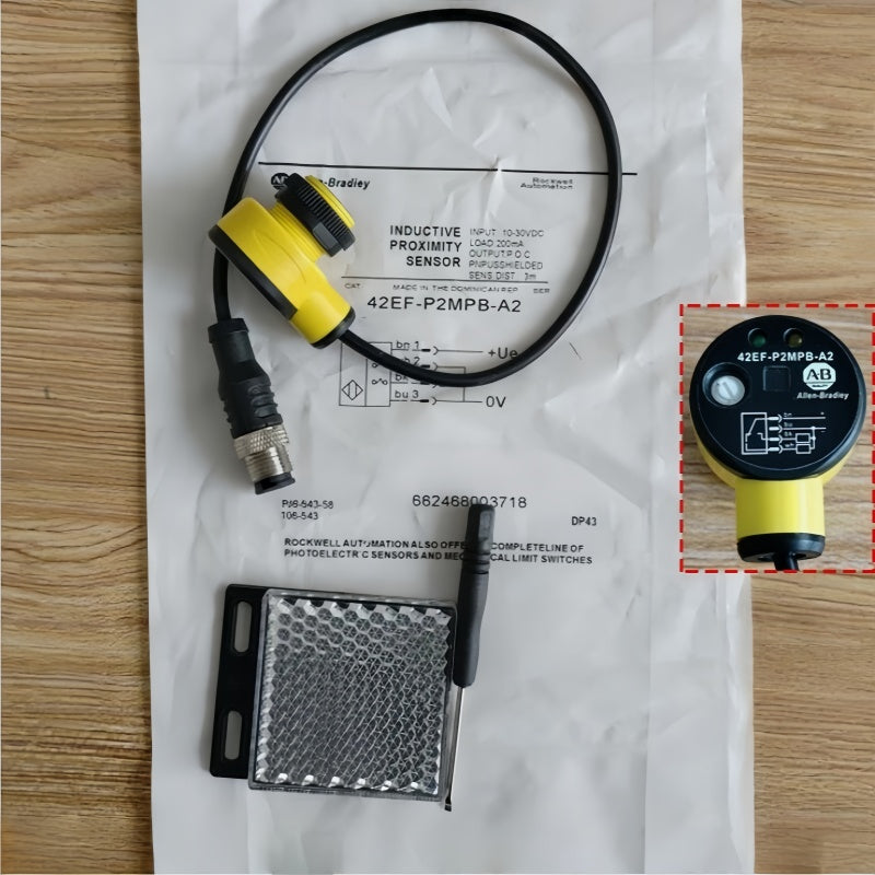 Allen-Bradley 42EF-P2MPB-A2 Polarized Retroreflective PNP Photoelectric Sensor