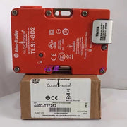 Allen-Bradley 440G-T27252 Guardlock Switch 24V AC/DC 2000N M20