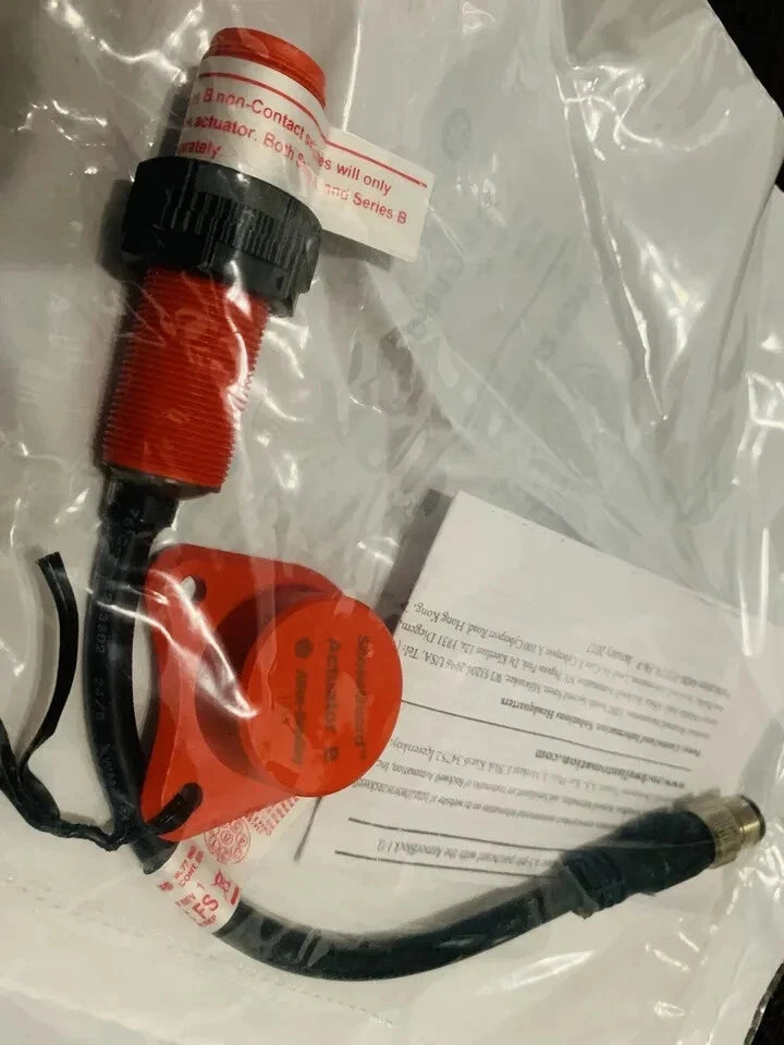 Allen-Bradley 440N-Z21S26H Non-Contact Safety Switch 25mm 8-Pin M12