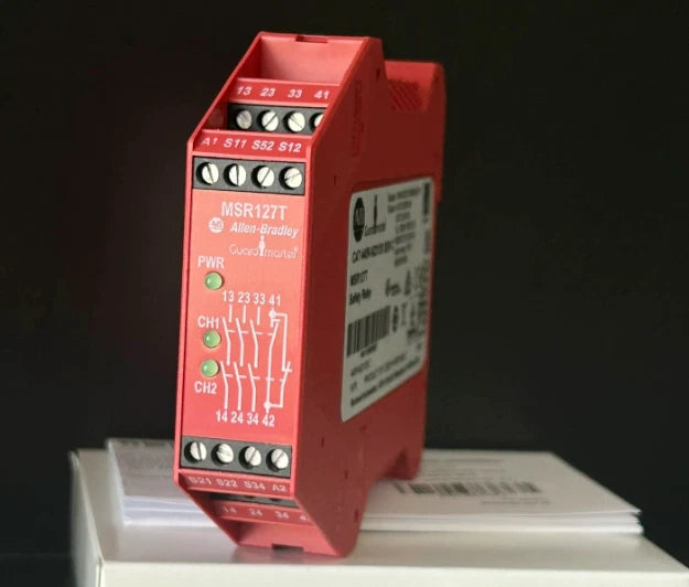 Allen-Bradley 440R-N23126 Safety Relay 24V AC/DC 3NO 1NC
