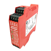 Allen-Bradley 440R-N23131 Safety Relay 115V AC 3NO 1NC