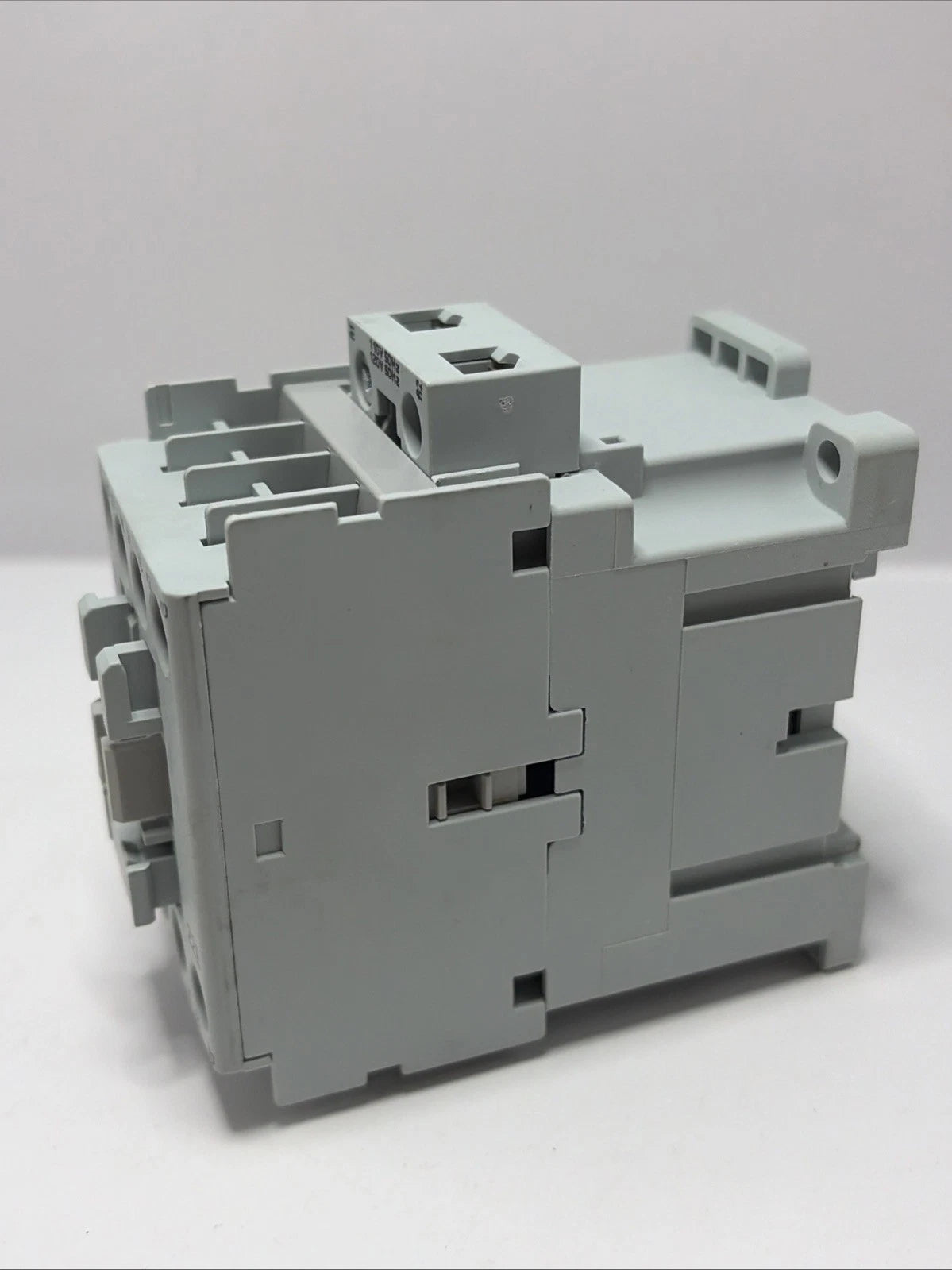 Allen-Bradley 700-CF220D Control Relay 2NO 2NC 110/120V AC Screw Terminal