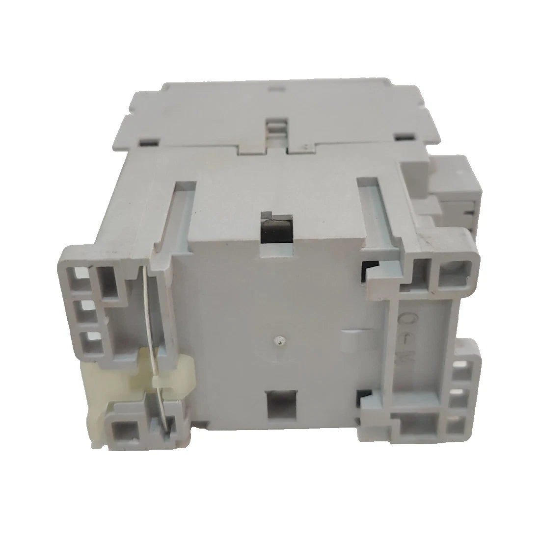 Allen-Bradley 700-CF220D Control Relay 2NO 2NC 110/120V AC Screw Terminal