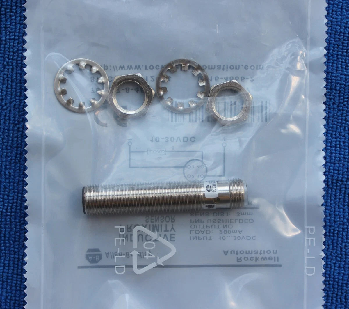 Allen-Bradley 872C-D4NN12-D4 Proximity Sensor 4mm 10-30VDC NPN NO