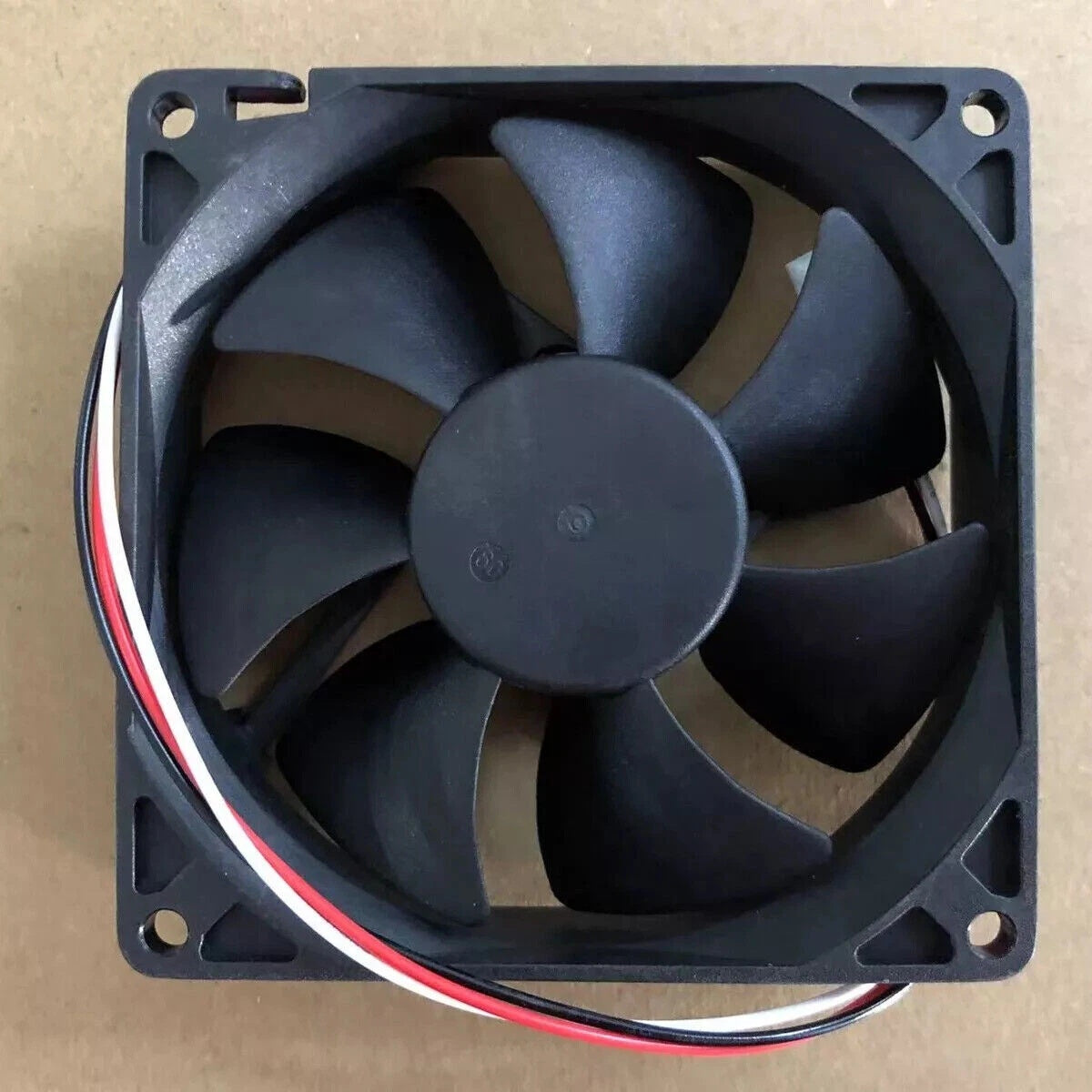 ADDA AD0912UB-A73GL DC Axial Fan 12VDC 92mm Cooling fan
