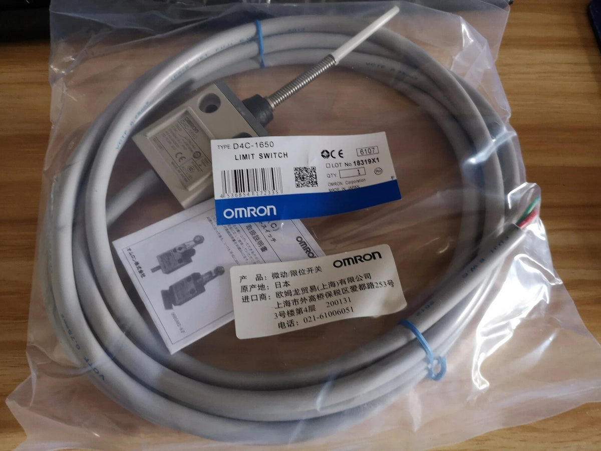 Omron D4C-1650 Limit Switch 24VDC 2A Roller Lever