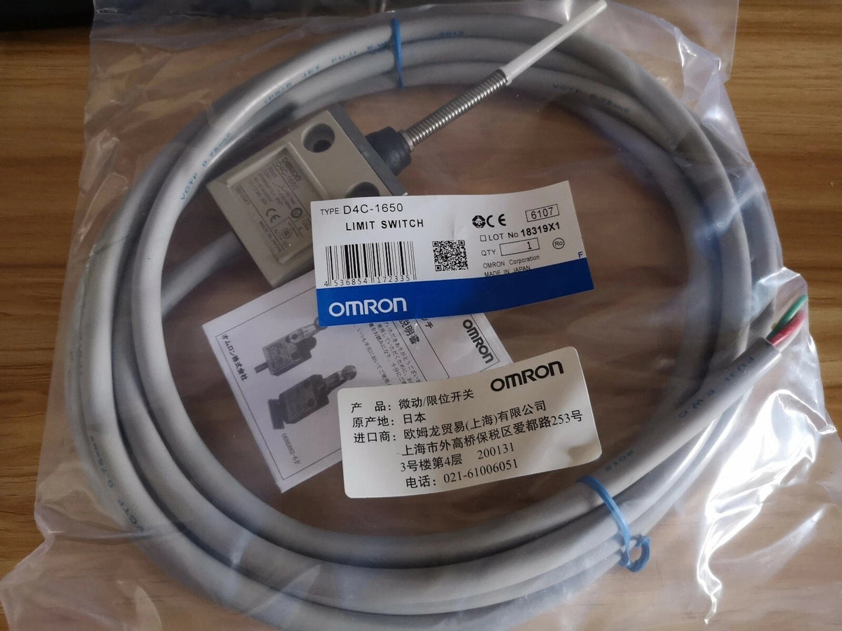 Omron D4C-1650 Limit Switch 24VDC 2A Roller Lever
