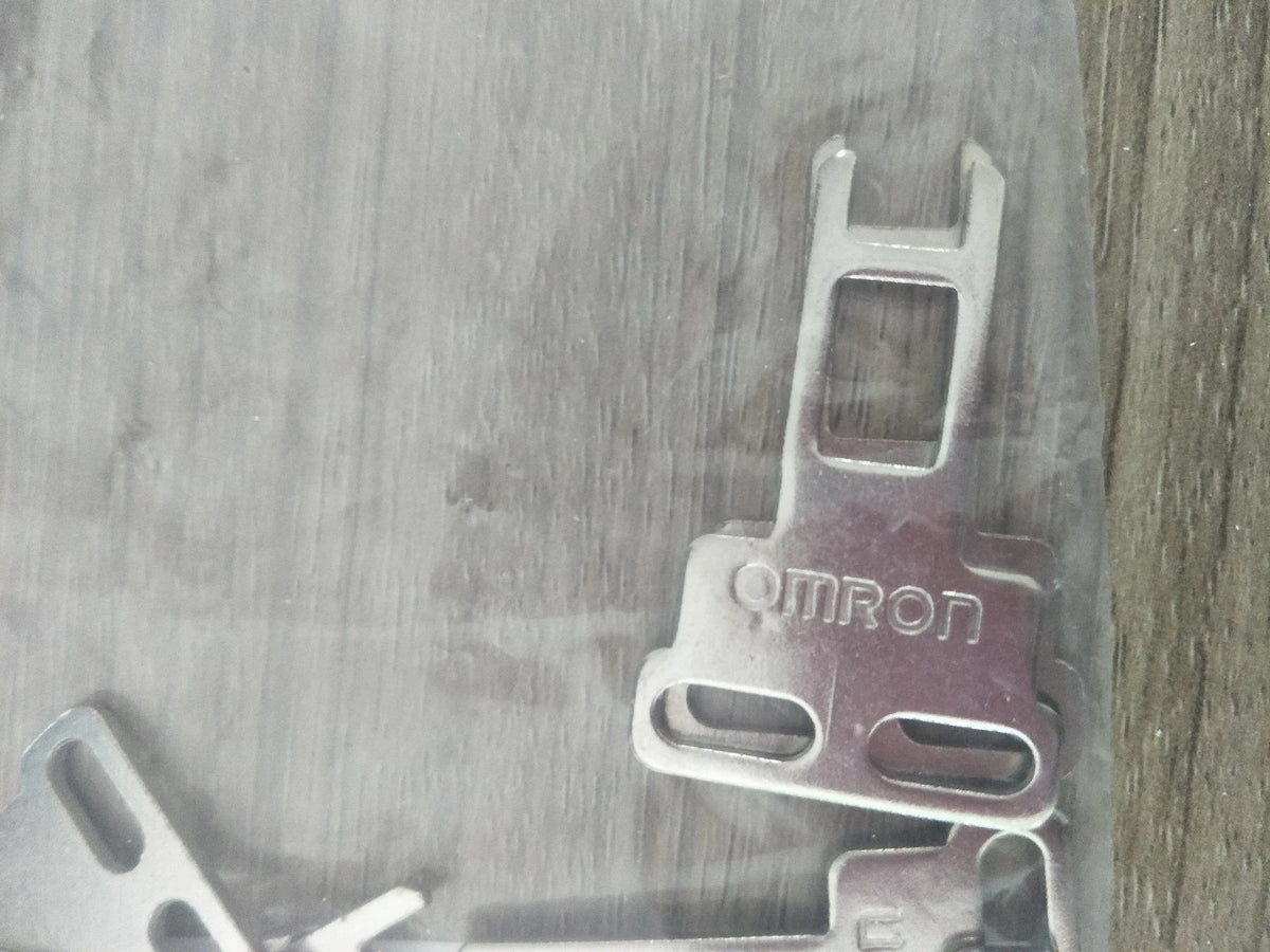 Omron D4DS-K1 Safety Door Switch 230VAC 2A Key