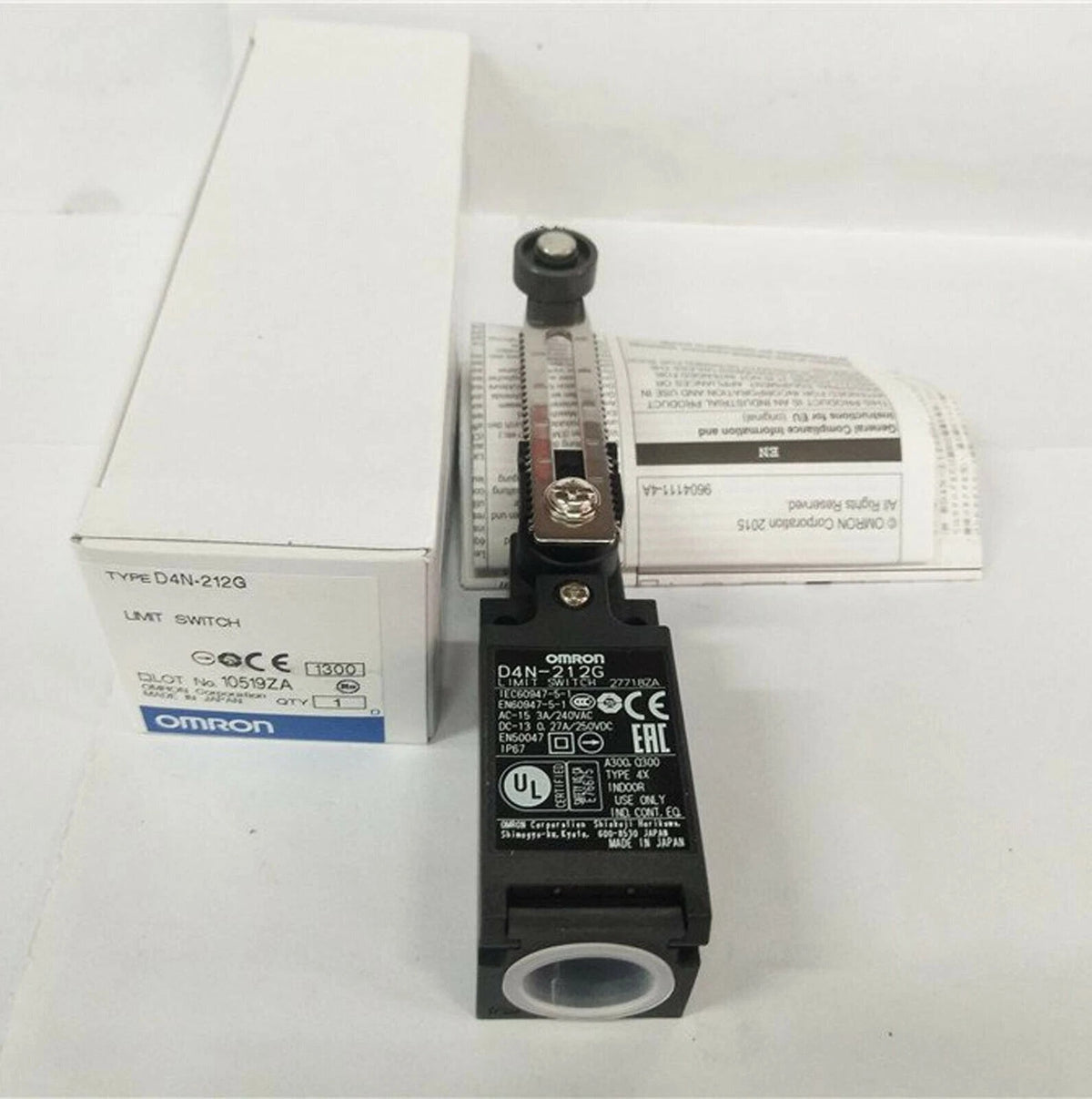 Omron D4N-212G Limit Switch 250VAC 10A Roller Lever