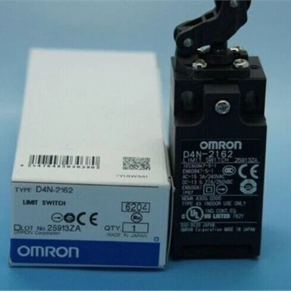 Omron D4N-2162 Limit Switch 250VAC 10A Roller Lever