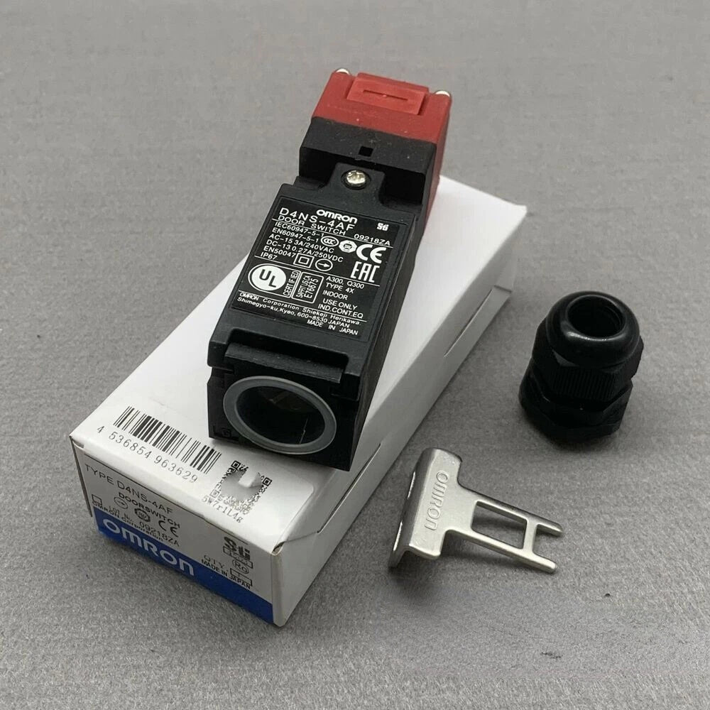 Omron D4NS-4AF Safety Door Switch 230VAC 3A Key