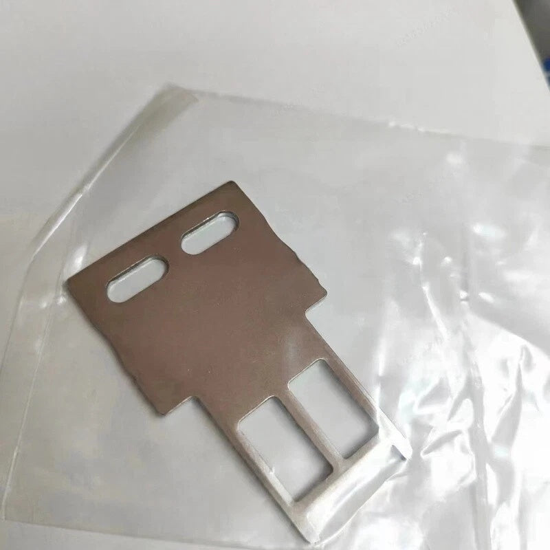 Omron D4SL-NK1 Safety Door Switch 24VDC 3A Key