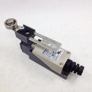 Omron D4V-8108SZ-N Limit Switch 250VAC 10A Roller Lever