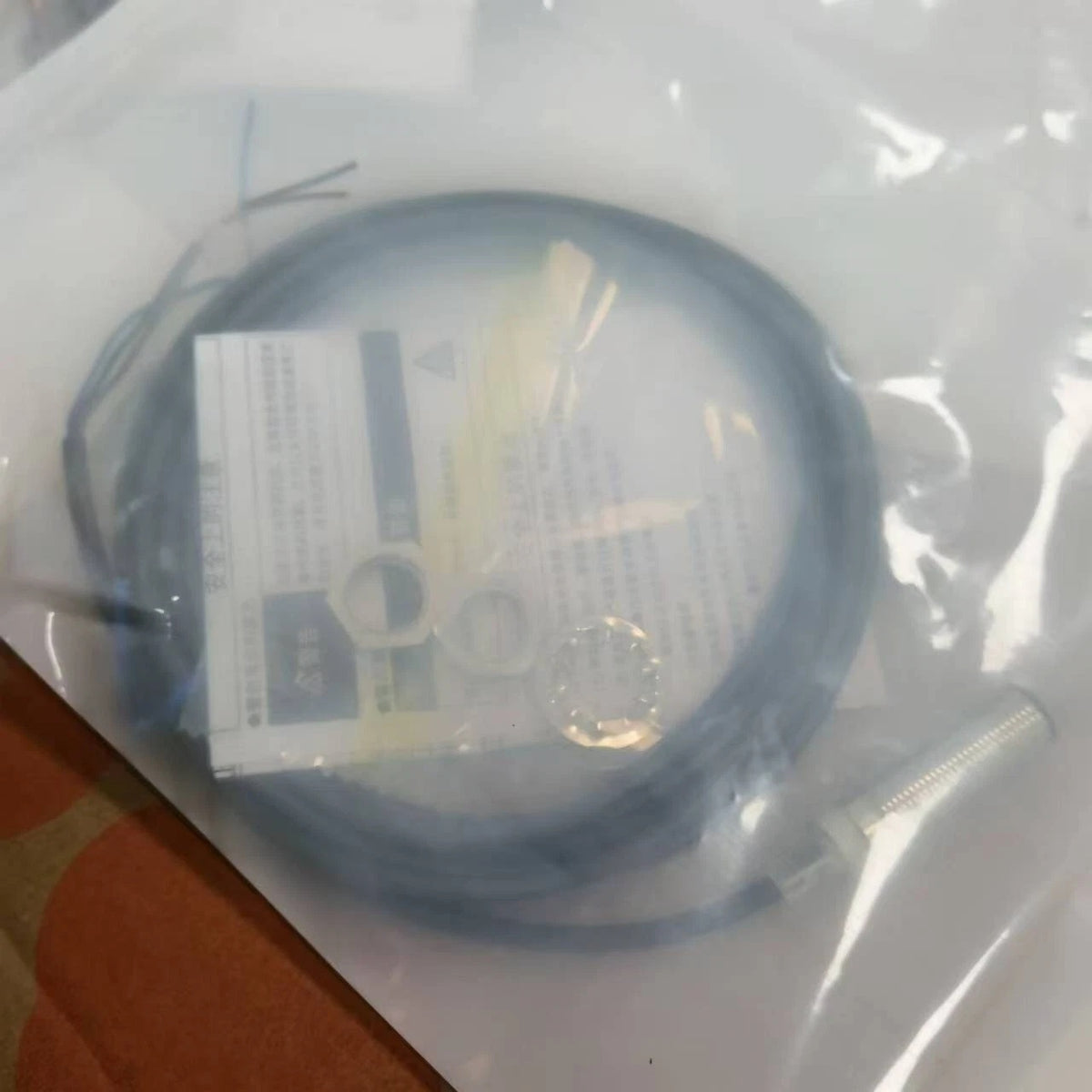 Omron E2B-M12KS04-WP-B1 Proximity Sensor 4mm PNP NO 10-30VDC