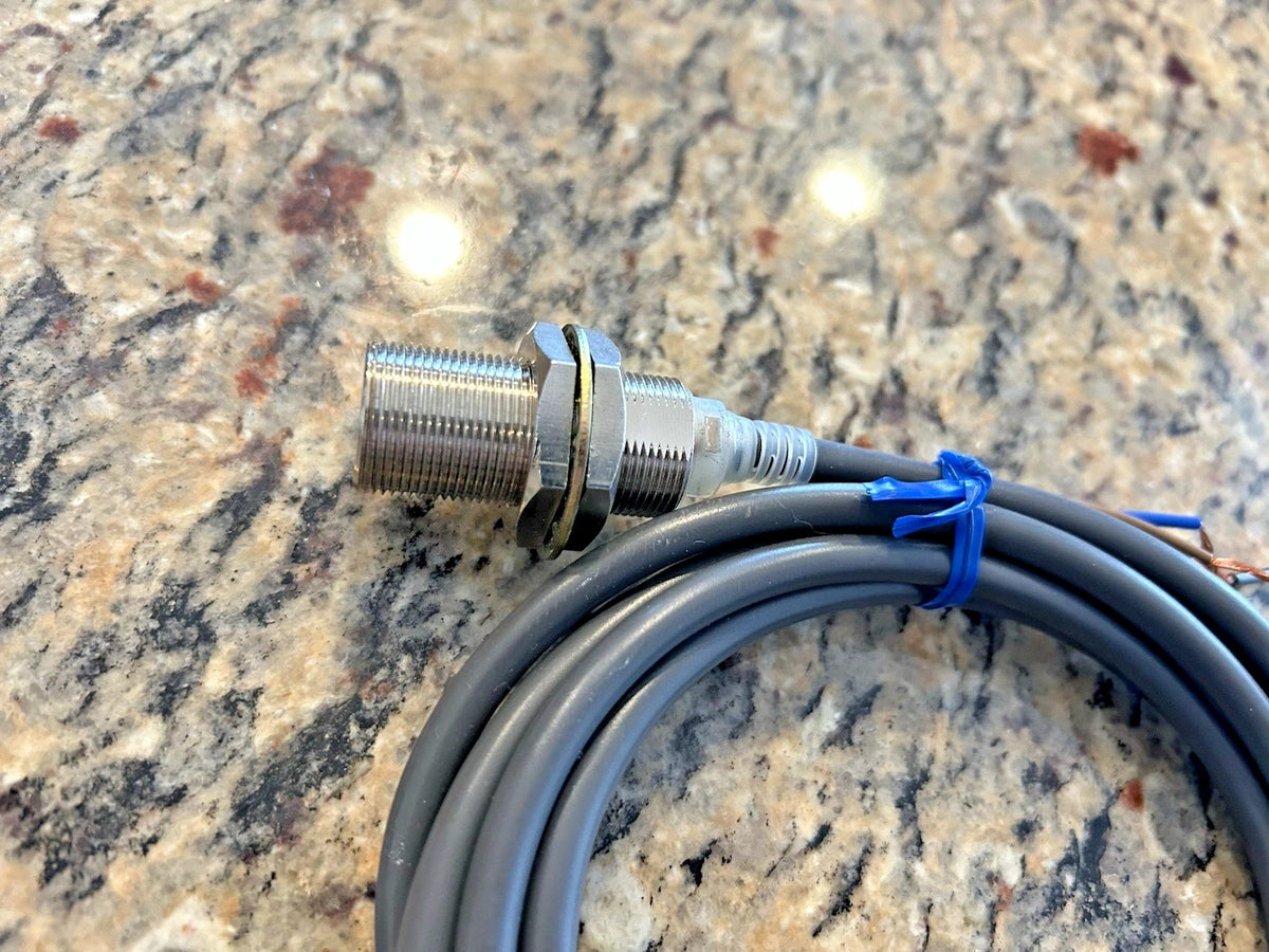 Omron E2E-X5F1 Inductive Proximity Sensor 5mm PNP NO 10-30VDC