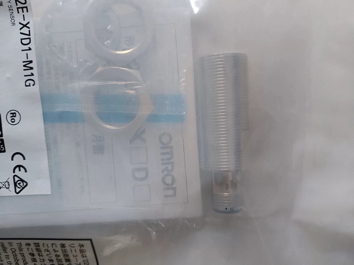 Omron E2E-X7D1-M1G Inductive Proximity Switch 7mm 12-24VDC DC 2-Wire