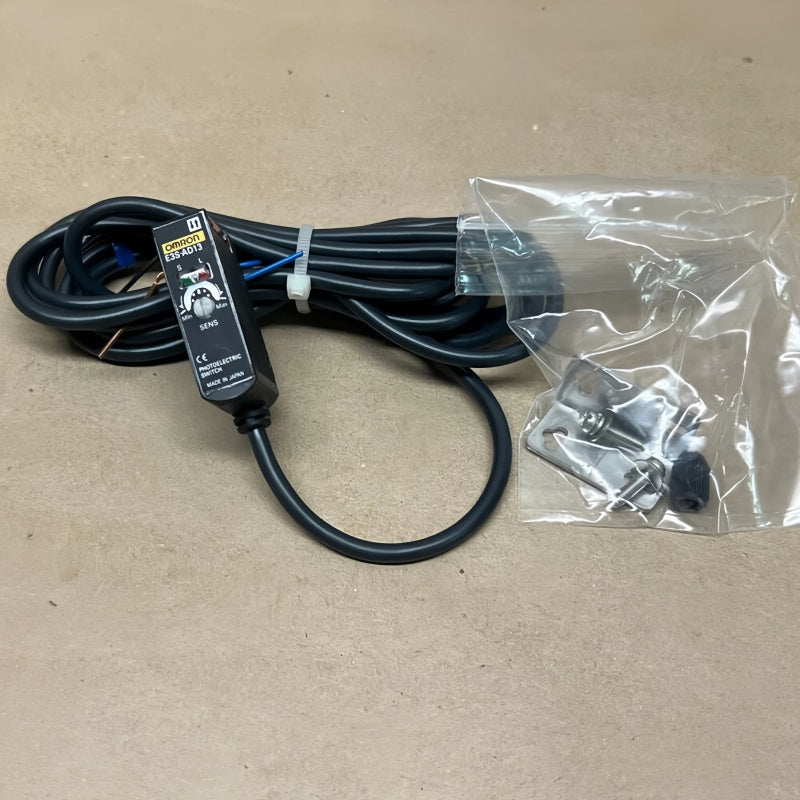 Omron E3S-AD13 Sensor Photoelectric Sensor for Industrial Automation