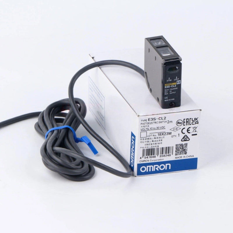 Omron E3S-CL2 Switch Sensor with Background Suppression for Industrial Automation