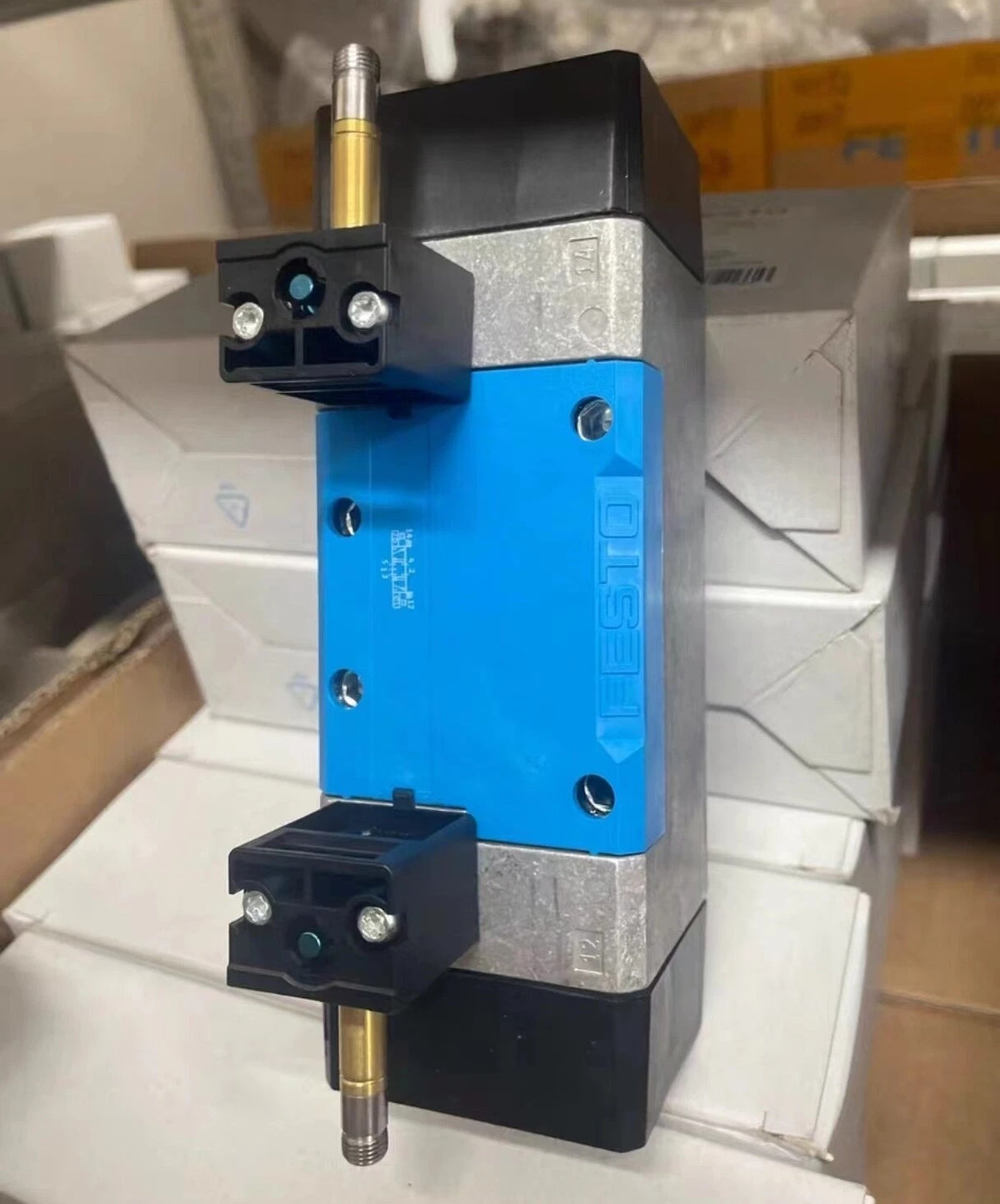 FESTO MFH-5/3G-D-3-C Solenoid Valve 5/3 Closed 4100 l/min 3-10 bar
