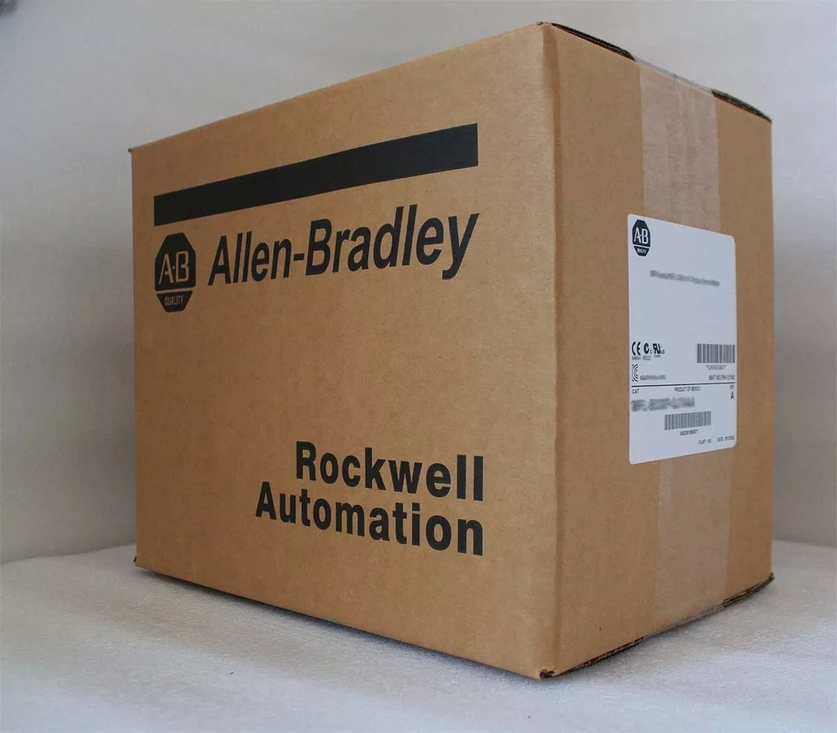 Allen-Bradley MPL-B430P-MJ24AA Servo Motor 460V 5000RPM 115mm Frame