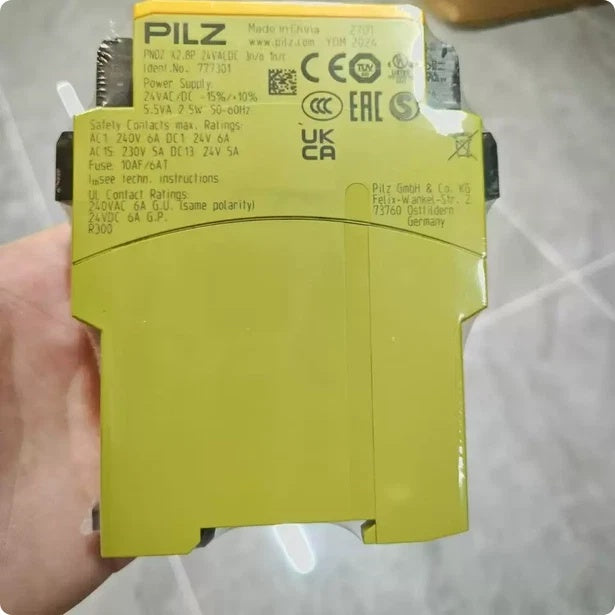 PILZ PNOZ S4 750104 Safety Relay 3NO 1NC 22.5mm