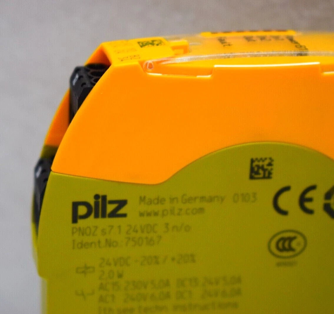 PILZ PNOZ S7.1 750167 Safety Relay Expansion Module 24VDC 3NO 17.5mm
