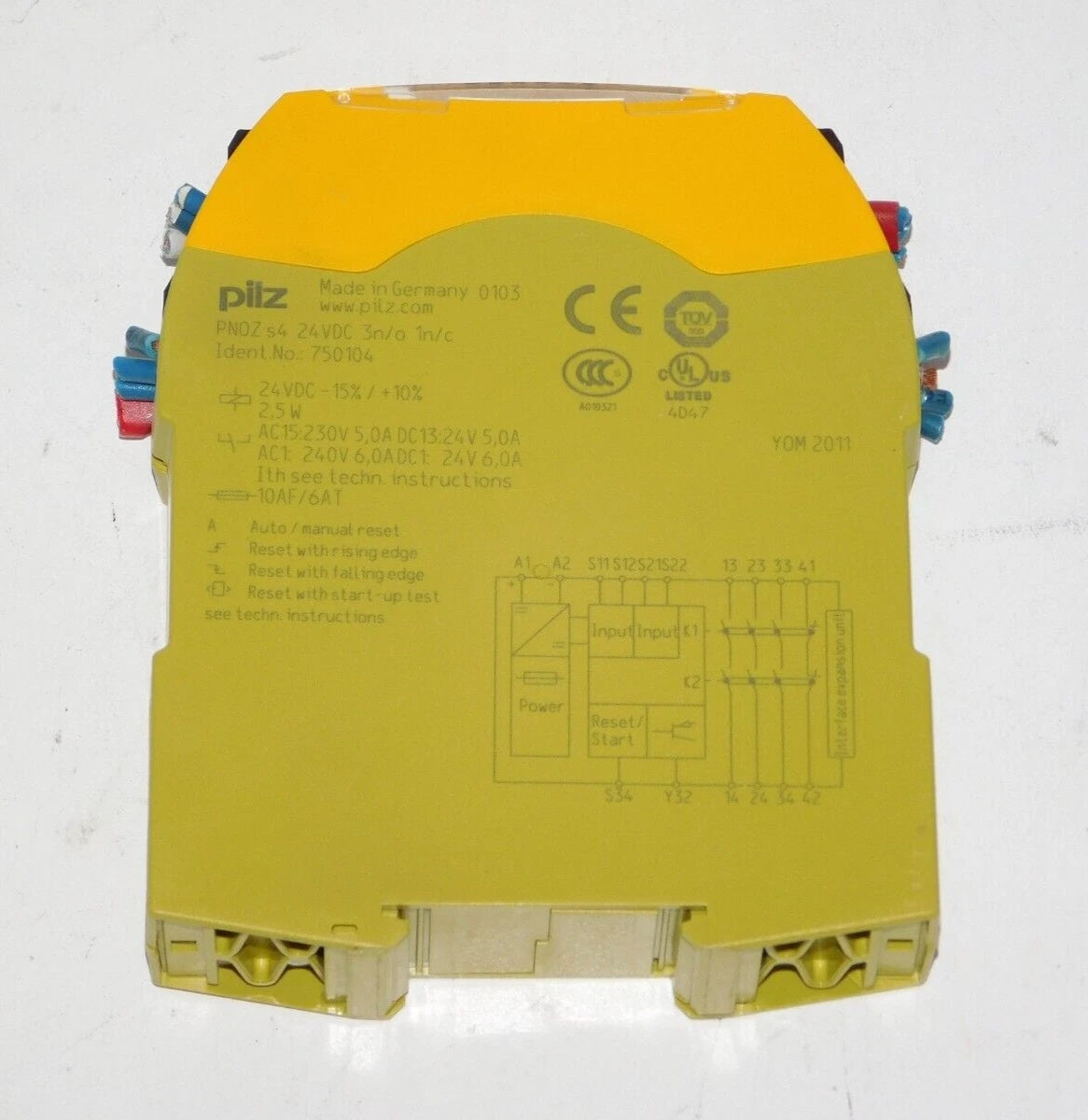 PILZ PNOZ S4 750104 Safety Relay 3NO 1NC 22.5mm