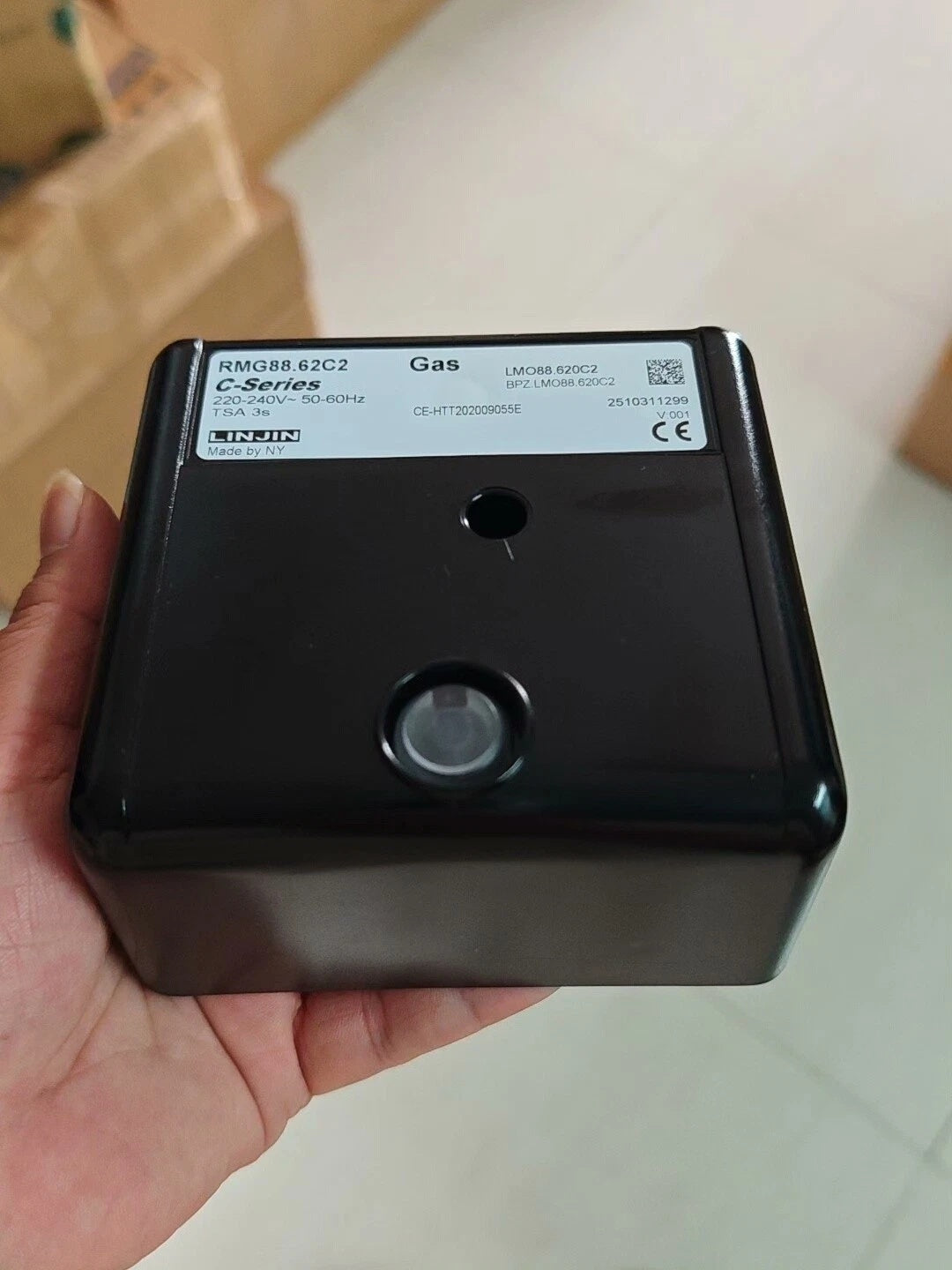 SIEMENS RMG88.62C2 Burner Control 220-240VAC 50/60Hz