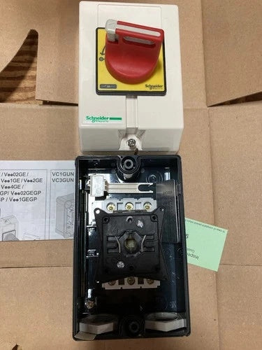 Schneider VCF01GE TeSys Vario Enclosed Switch Disconnector 16A 3P IP65