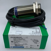 Schneider XS1M30MA250 Inductive Sensor