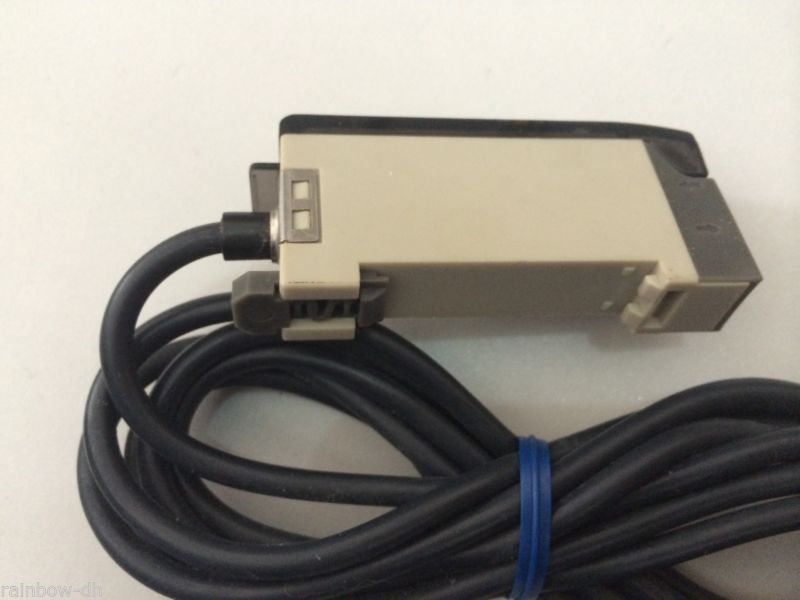 OMRON E3X-NA41 Photoelectric Switch Sensor Industrial Supplier