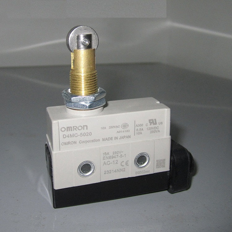 OMRON D4MC-5020 Enclosed Limit Switch Industrial Supplier