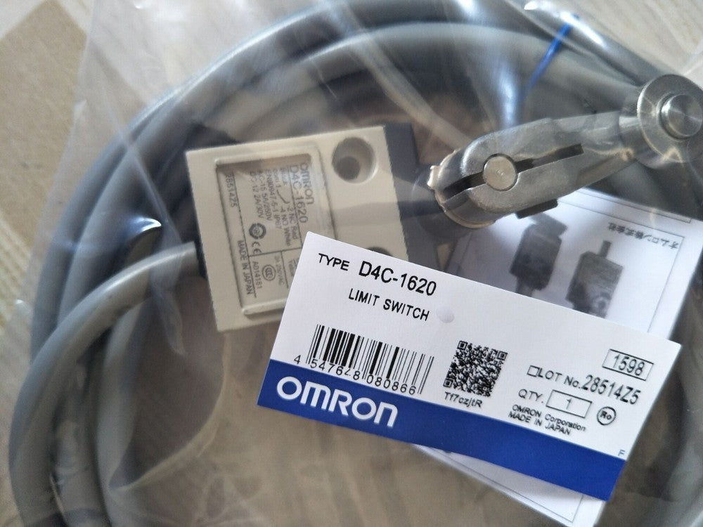 OMRON D4C-1620 Miniature Limit Switch Compact Industrial Position Switch