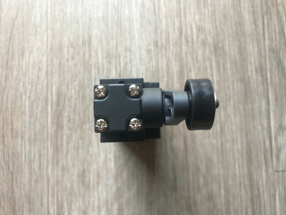 OMRON D4N-1120 Limit Switch Industrial Supplier